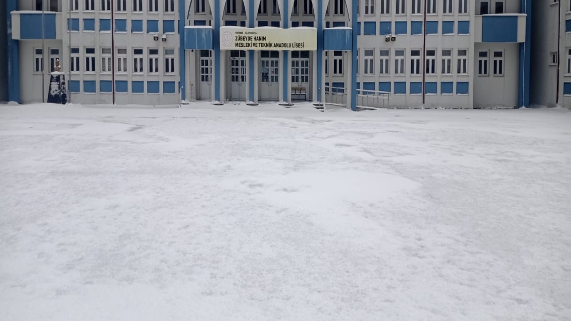 Okulumuzdan Kar Manzaraları